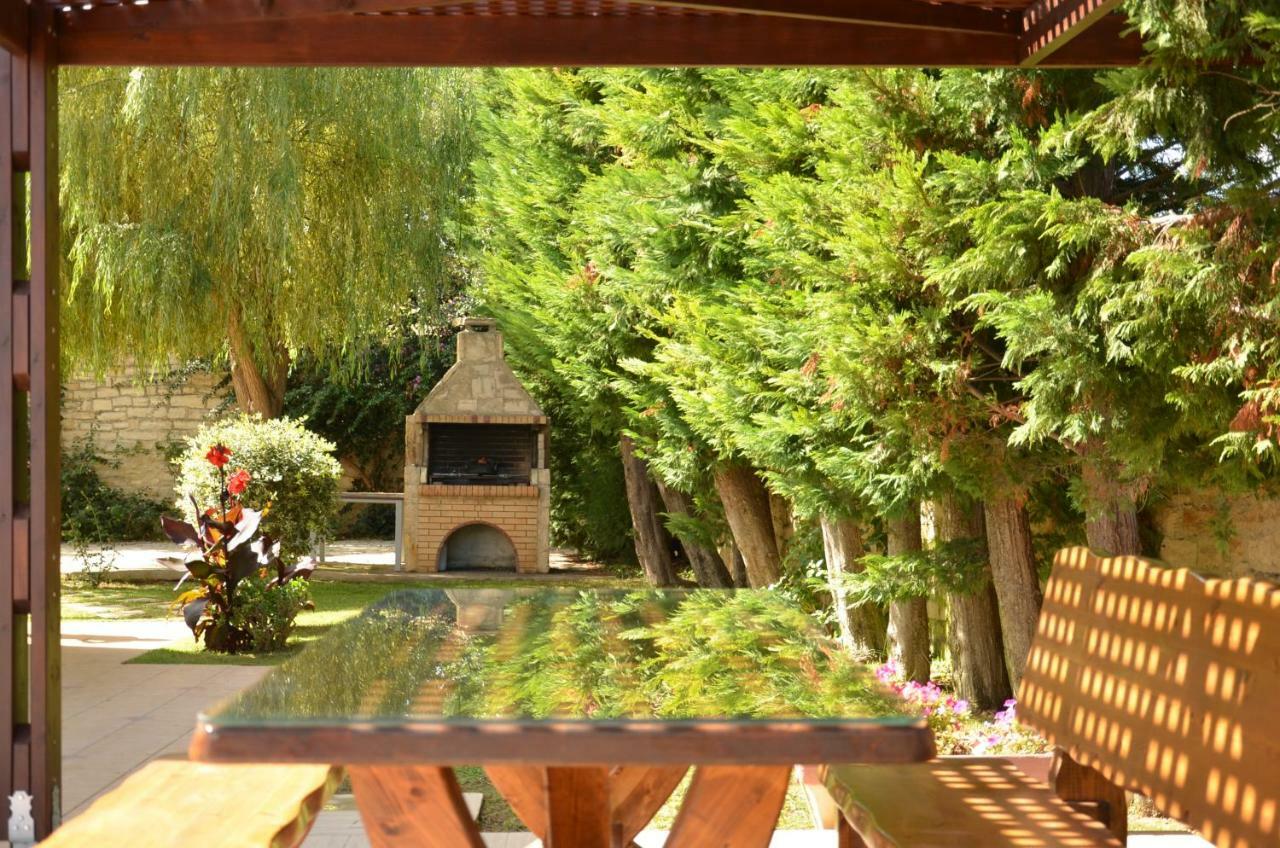 Villa Rotunda A Kolimvárion Luaran gambar